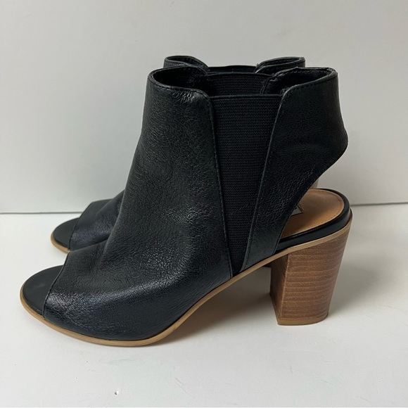 Steve Madden Black Nobell Peep Toe Chunky Heels 6 - Picture 2 of 10